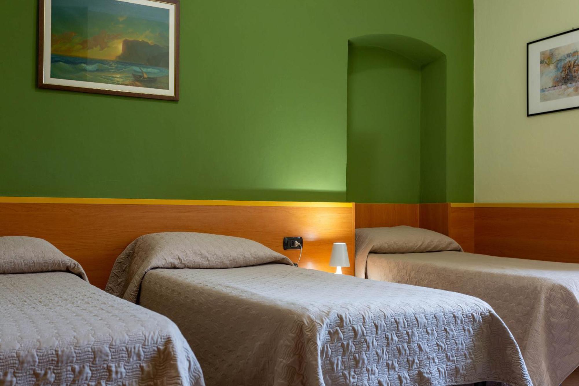 Hotel La Quercia Mozzo Ngoại thất bức ảnh